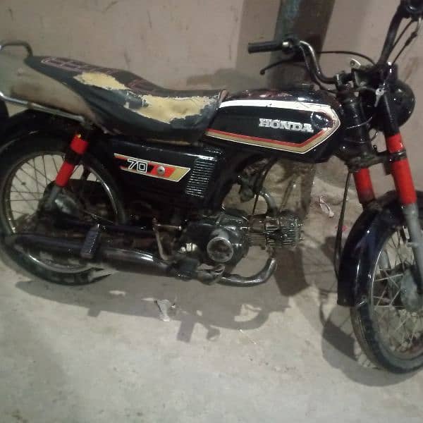 Honda 70 urgent for sale 13