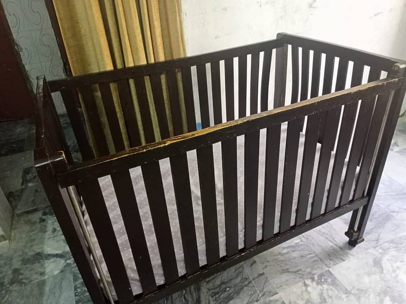 baby cradle / baby cot bed / baby crib islamabad rawalpindi 2