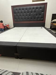 Kingsize bed single bed