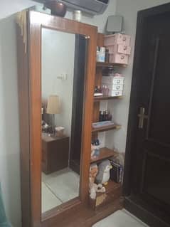 mirror sliding dresser