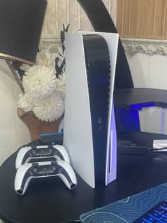 Used PS5 (1 Year) disc version UK model two controllers and accessori