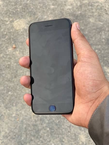 IPHONE 8 BLACK 64 GB 2