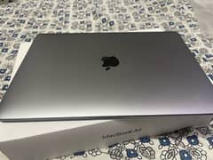 MacBook Air M1 - 2020 — 8/256GB