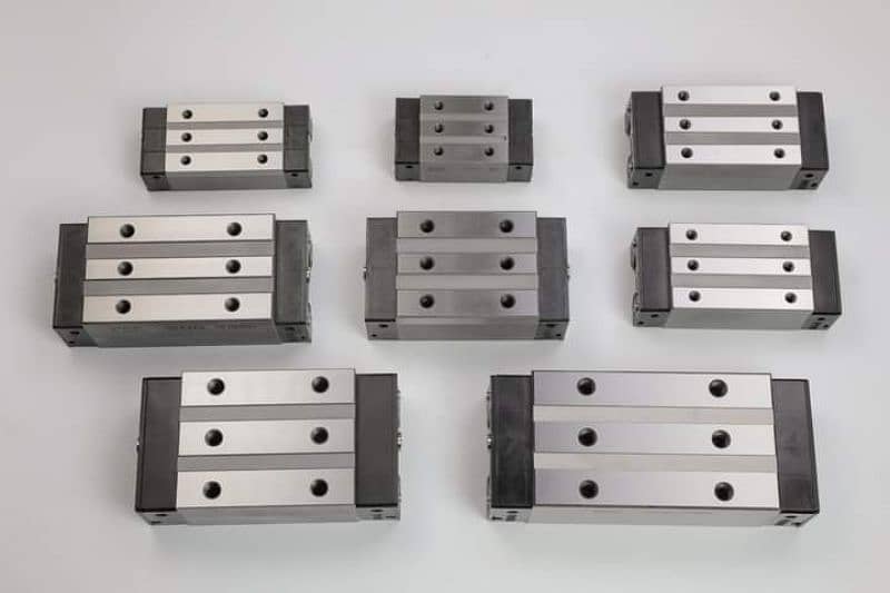 Linear slide barring / linear guide Rail Bearing HGH25CA THKSSR20 1