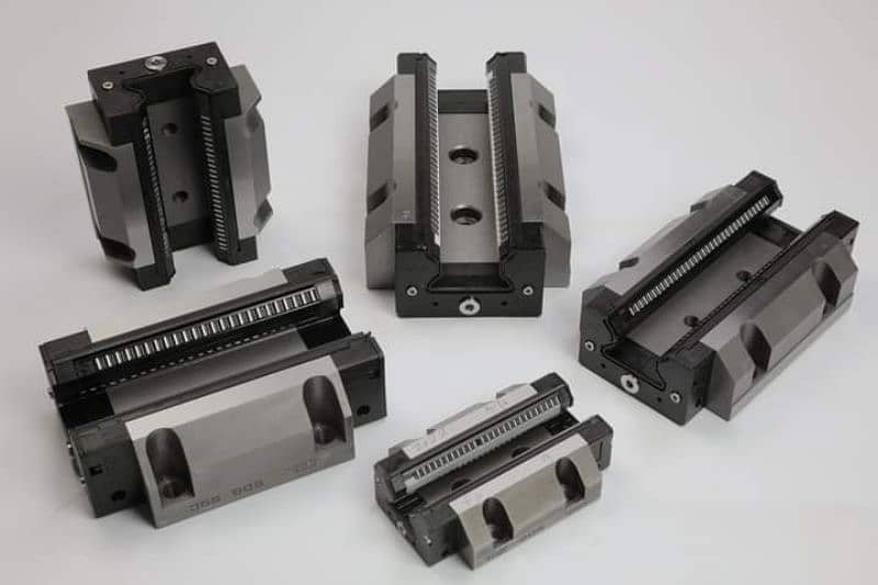 Linear slide barring / linear guide Rail Bearing HGH25CA THKSSR20 2