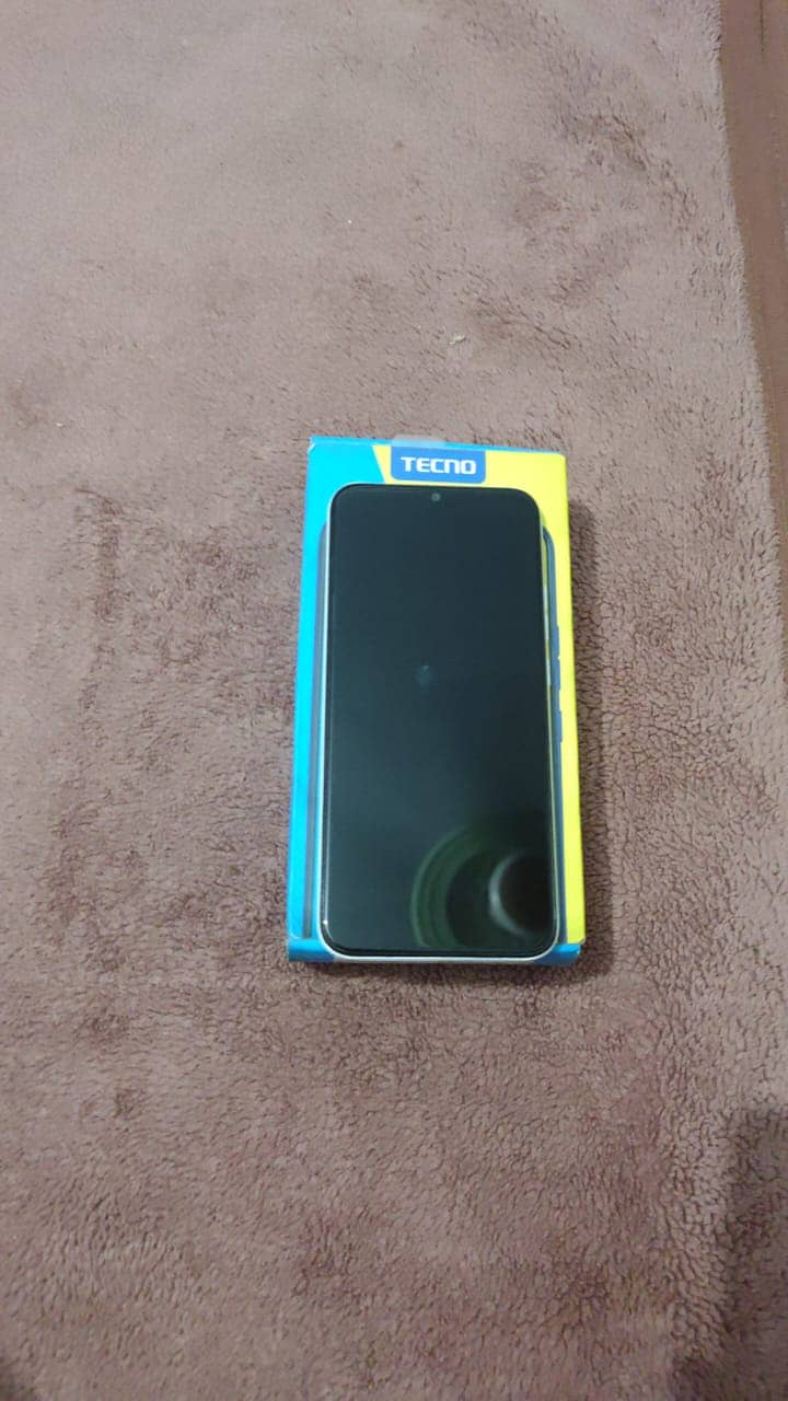 Tecno spark 6 go 4/64 7