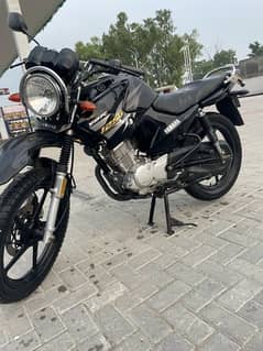 YBR 125G (Excelent Condition)