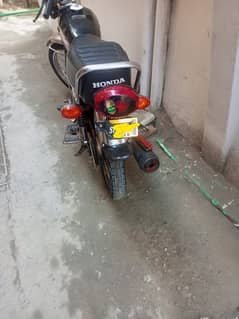 Honda 125 17 model