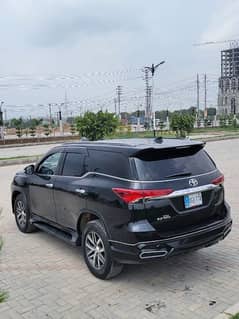 Toyota Fortuner V 2018