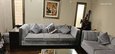 9 seater sofa set with center table and 2 side tables