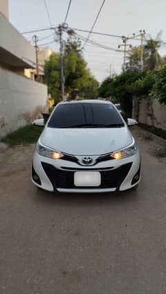 URGENT SALE Toyota Yaris 2022 DEC Ativ 1st ownr betr then corolla city