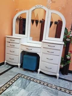 dressing  table  03125323133