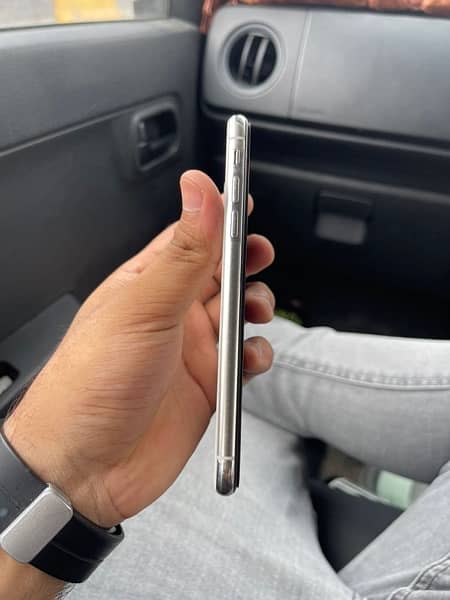 iphone X 64Gb PTA Approved 3