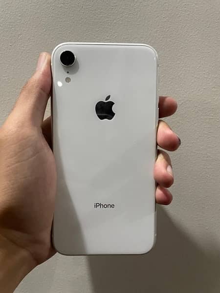 IPHONE XR 1