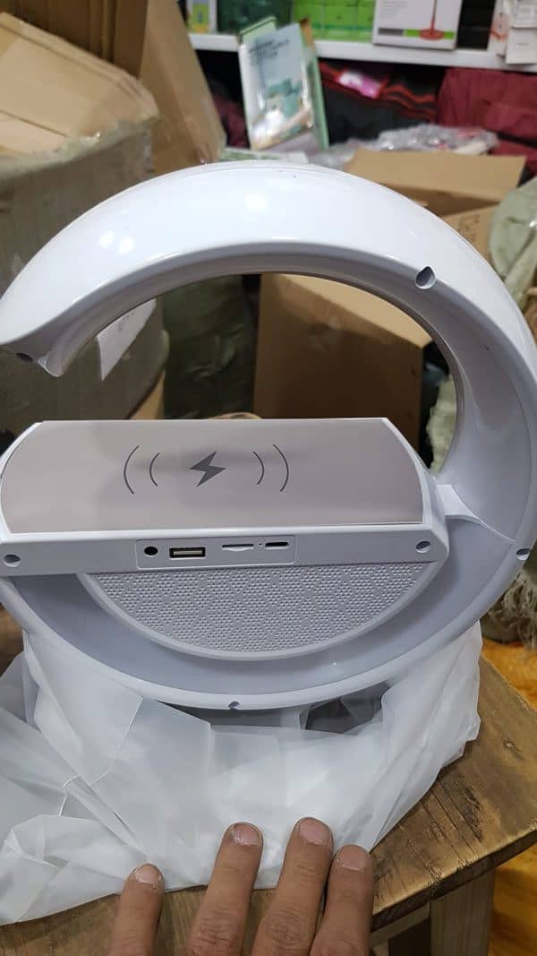 G LED LAMP WIRELESS CHARGE + BLUETOOTH SPEAKER 5