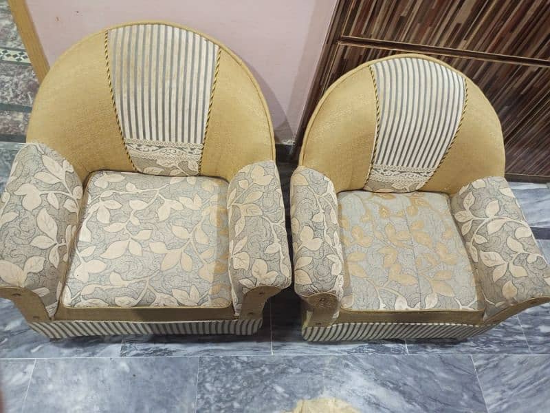 5 Seater Sofa Set, good condition 2