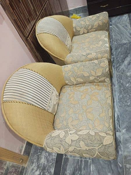 5 Seater Sofa Set, good condition 4