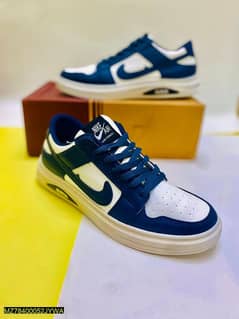 Men's sneakers blue