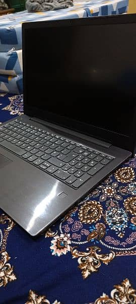 Lenovo V330 Series i5-8th gen 3