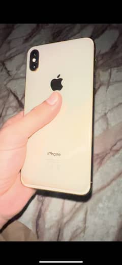 I phone xs max  whatsapp 03102852193