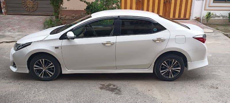 Toyota Corolla Altis 2019 16