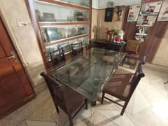 dining table with 6 chairs good condition