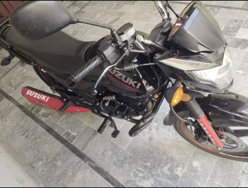 Suzuki GR150 Black Color 0