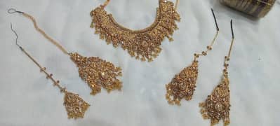 Golden Bridal or Party Wear Jewelry Set