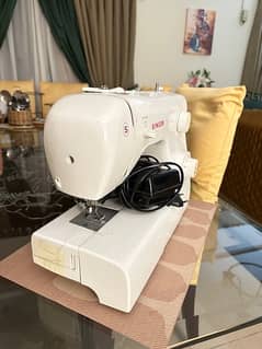 Singer Sewing Maching