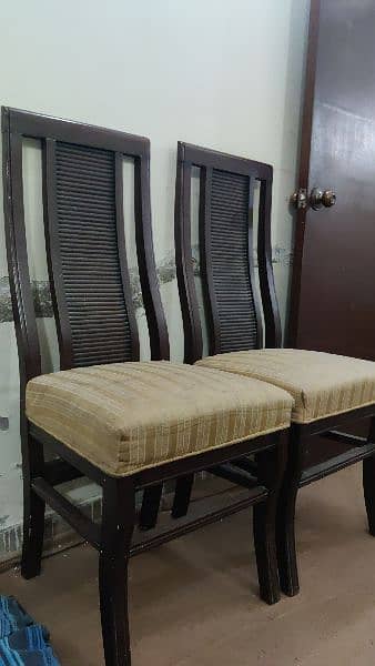 6 Seater Modern Dining Table In Reasonable Price 1