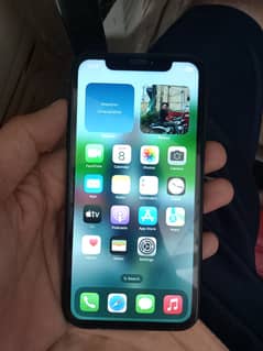 iPhone XR 47,000