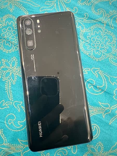 HUAWEI P30 pro 8gb/256 Pta Approved single sim 1