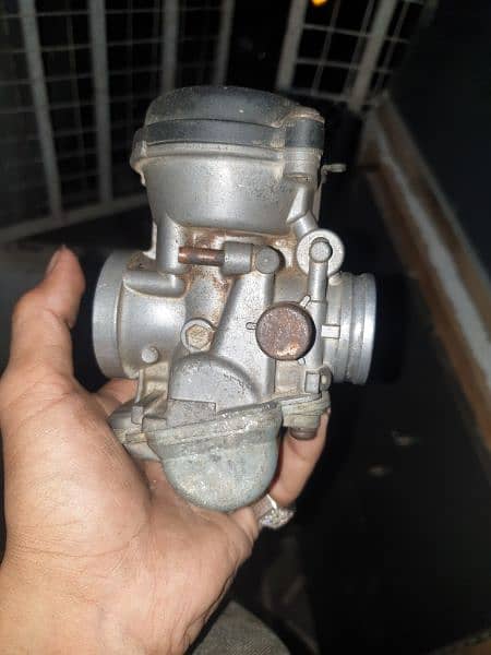 Suzuki GS 150 Genuine carburettor 2