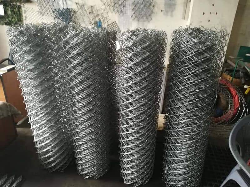 Chain Link Fence Razor wire Barbed wire Jali 12