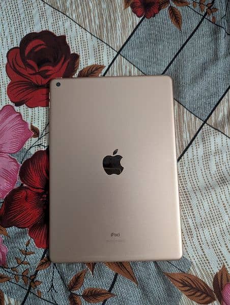 Ipad 8 8 generation 128 gb with box 5