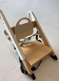 Imported portable child seat