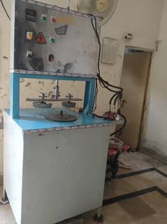 disposable paper plates making machine, urgent for sale