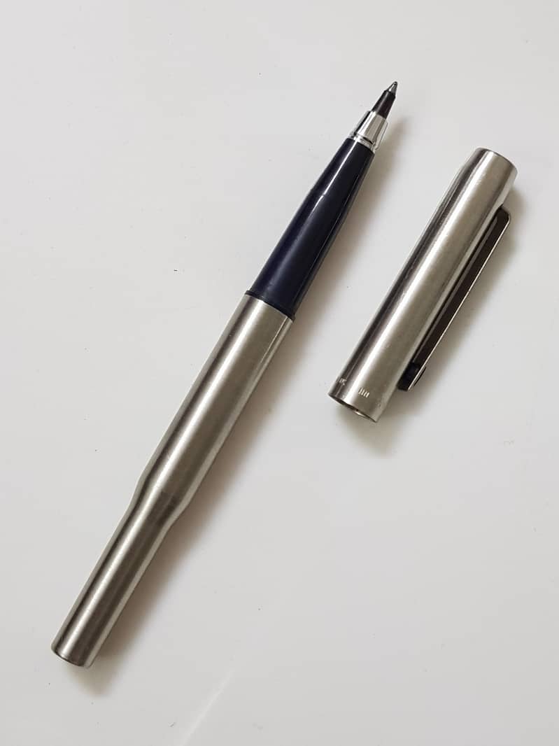 Pen and Pens (Parker / Sheaffer) 1