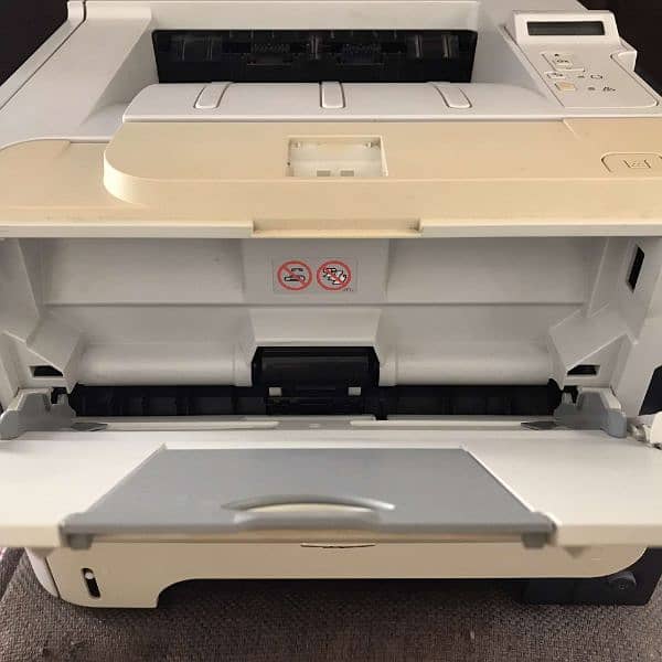 HP Laserjet 2055dn 1