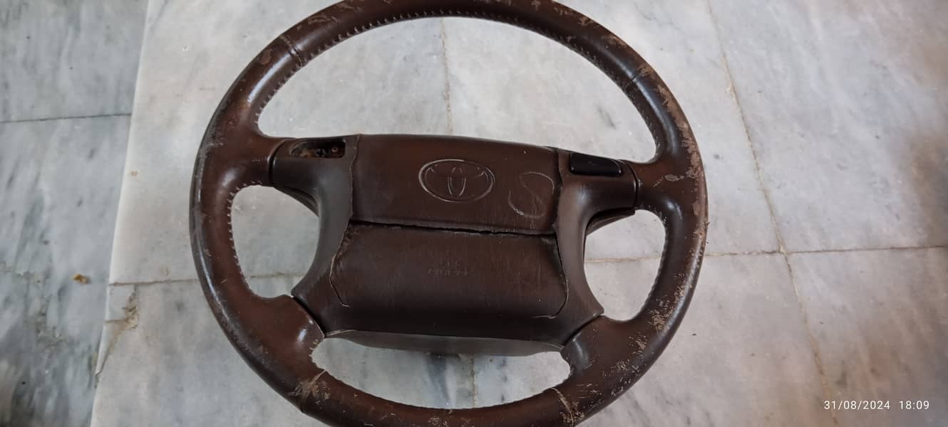 Indus corolla ,xe , GL corolla ,GT , selimited  interior parts 5