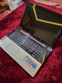 TOSHIBA SATELLITE L75 17 LAPTOP IN GOOD CONDITION