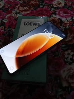 Tecno camon 30 loewe