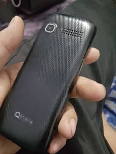 Qmobile R740