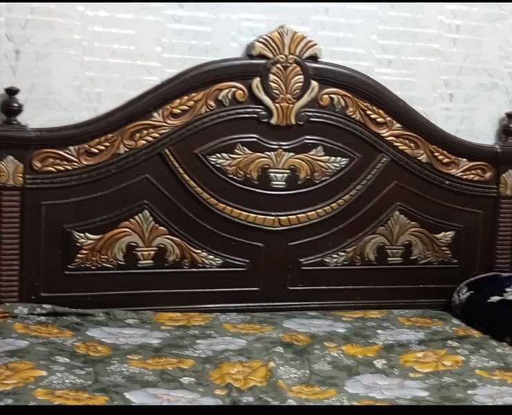 used bed in good condition good color 0