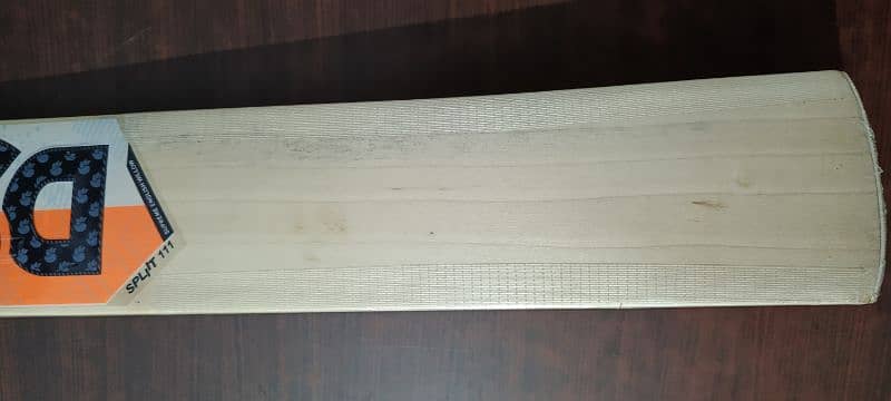 pure English Willow hard ball cricket bat at factory rate 1