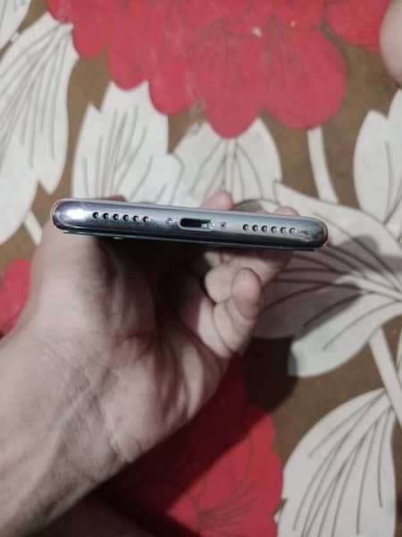 iPhone x 64 gb Pta approved Good  condition IPhone X 64 gb pta 3