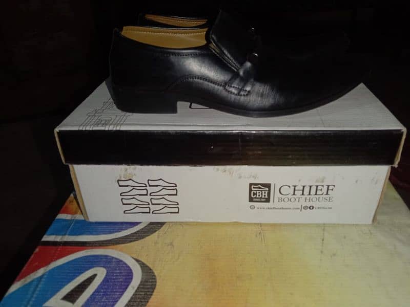 CHIEF BOOT HOUSE'S OCCASIONAL SHOES 3