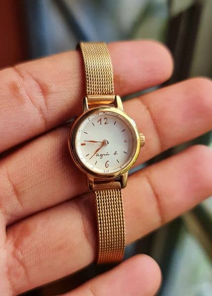 Branded ladies watches. 10