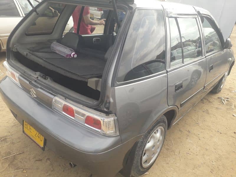 SUZUKI CULTUS 2015 5