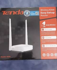 tenda router n300 10/10 with box and charger